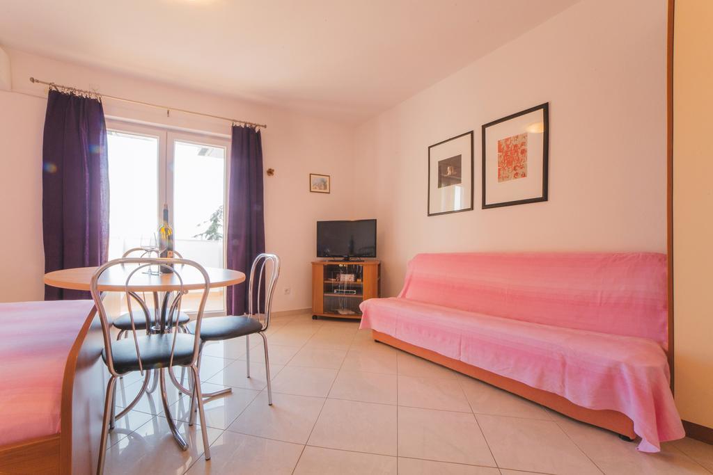 Apartments Dada Omis Phòng bức ảnh