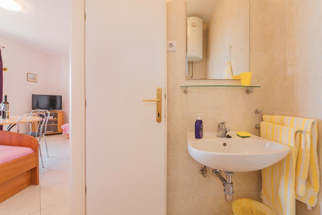Apartments Dada Omis Phòng bức ảnh