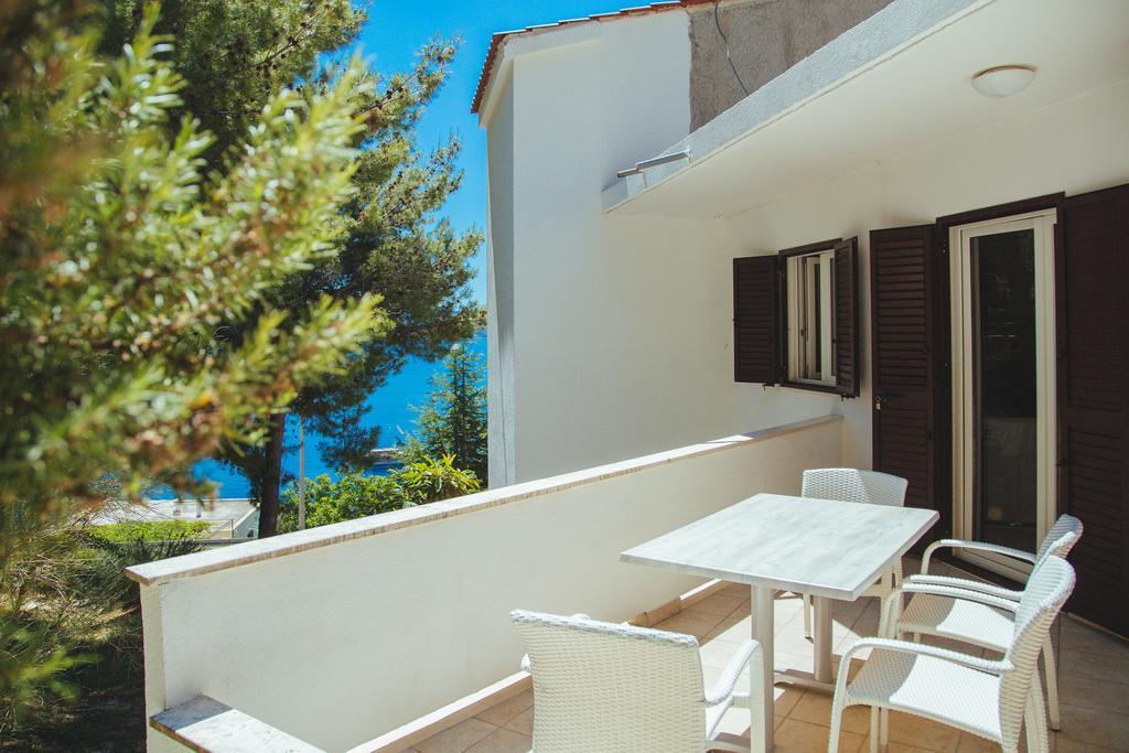 Apartments Dada Omis Phòng bức ảnh