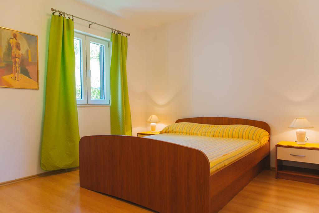 Apartments Dada Omis Phòng bức ảnh
